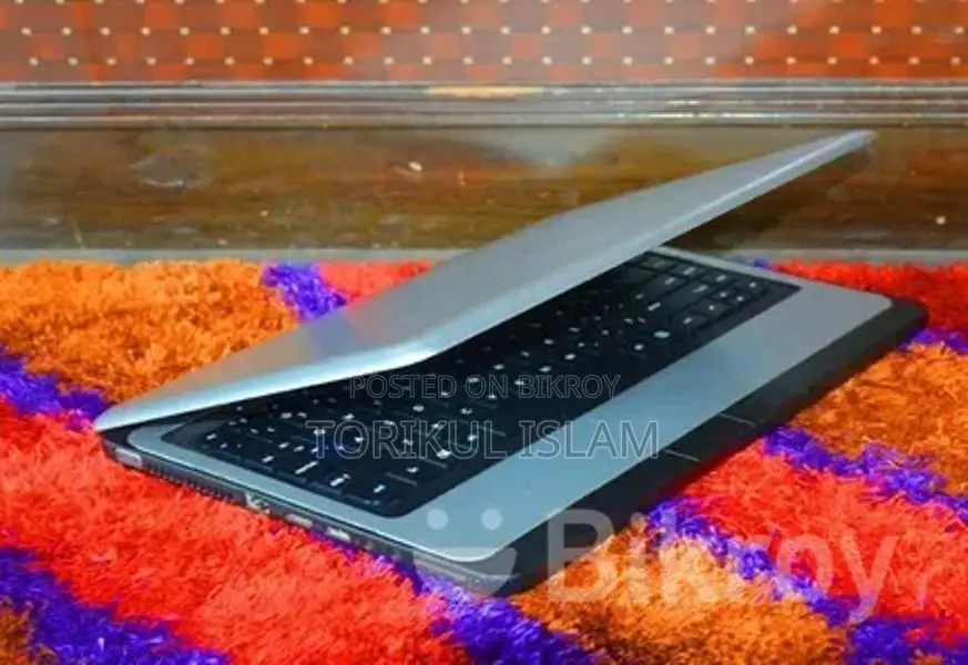 Core i5 Laptop // 4GB RAM / 500GB HDD