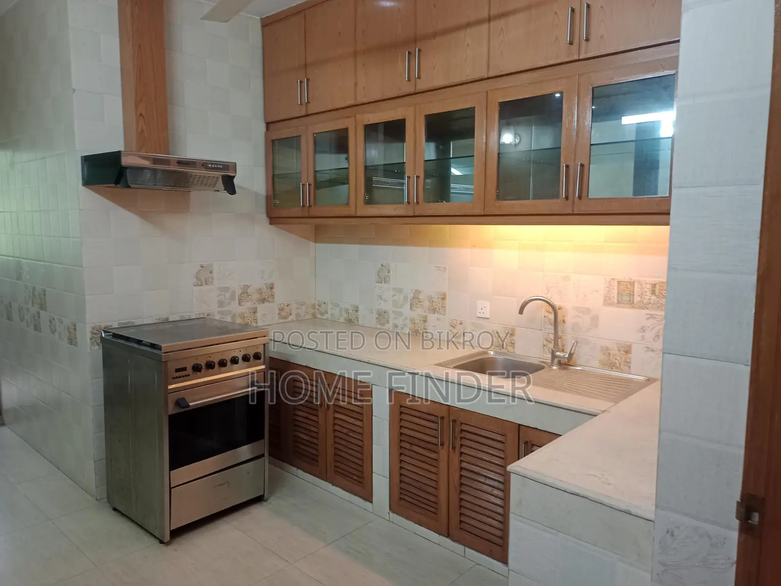 Semi-Furnished 3bed-2550 Sqft Apartment Rent in Gulshan-2