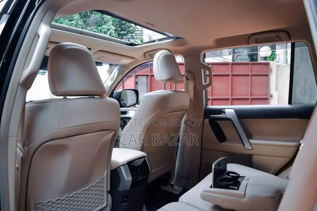 Toyota Land Cruiser Prado Tx-L Mica 2018