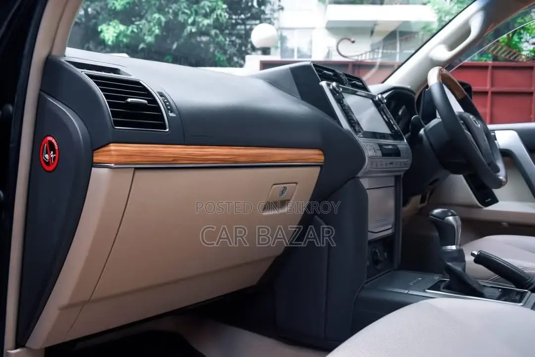 Toyota Land Cruiser Prado Tx-L Mica 2018