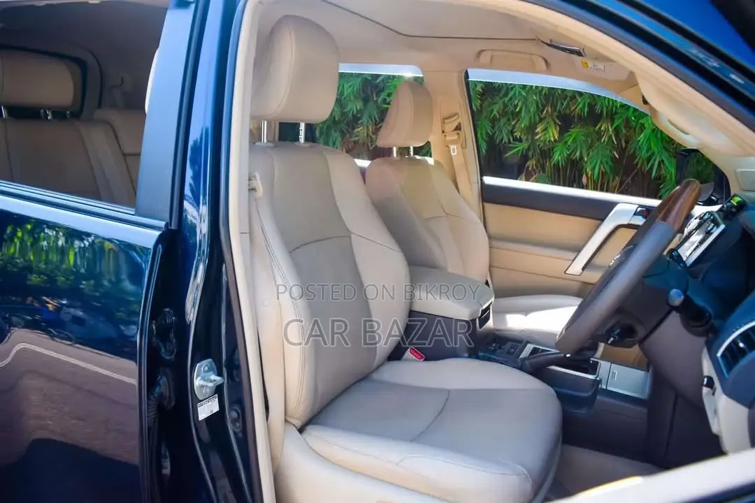 Toyota Land Cruiser Prado Tx-L Mica 2018