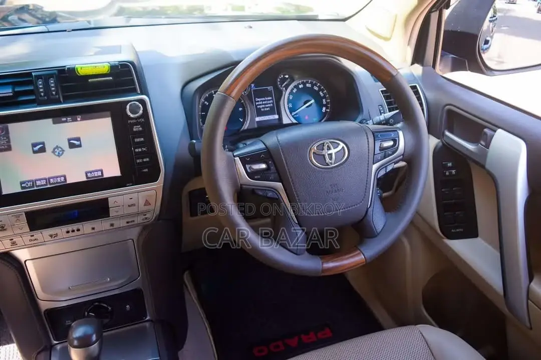 Toyota Land Cruiser Prado Tx-L Mica 2018