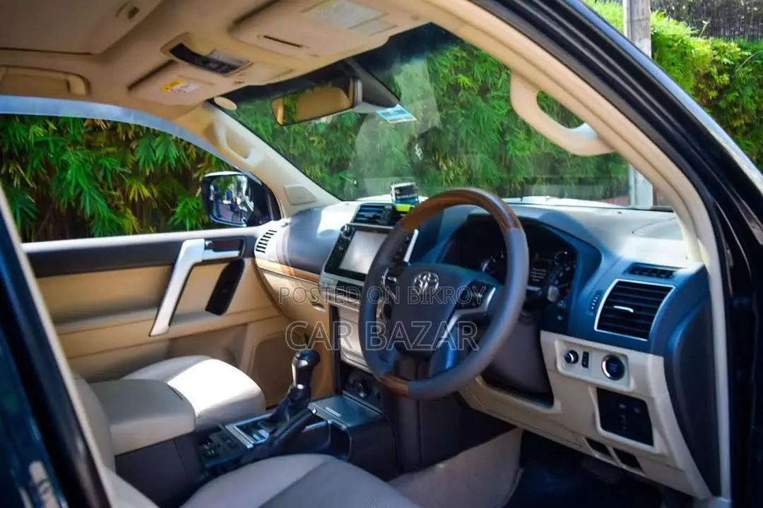 Toyota Land Cruiser Prado Tx-L Mica 2018