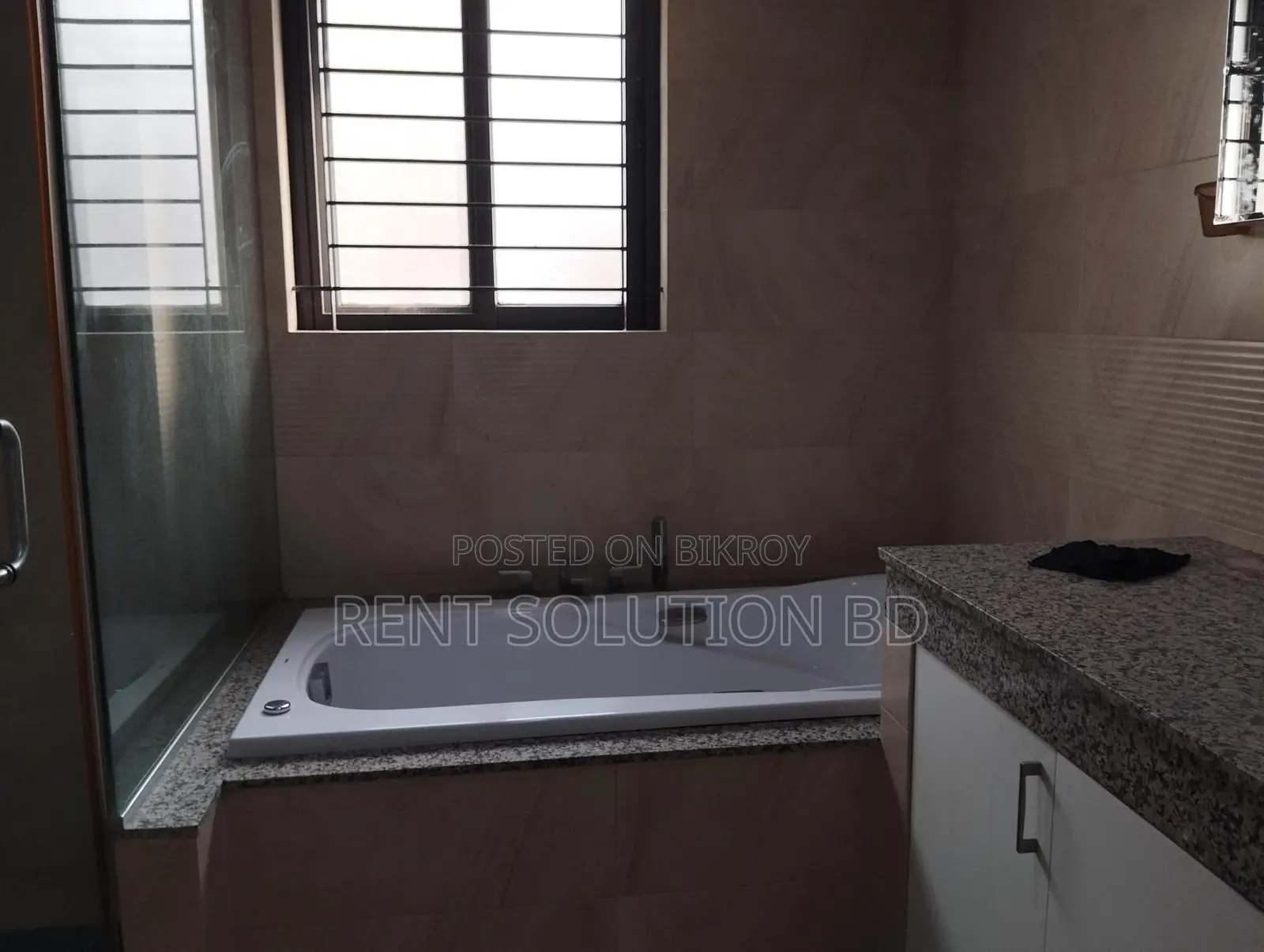 5th Floor Luxury Furnished Apartment by Shanta Holdings...