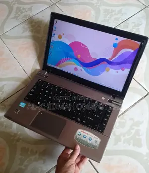 Toshiba Core i5 Laptop (4GB RAM, 500GB HDD) সারাদেশে কুরিয়ারে দেওয়া হয়।