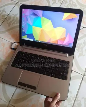 DELL Core i3 Laptop (4GB RAM, 320GB Hard Disk) Courier delivery available.