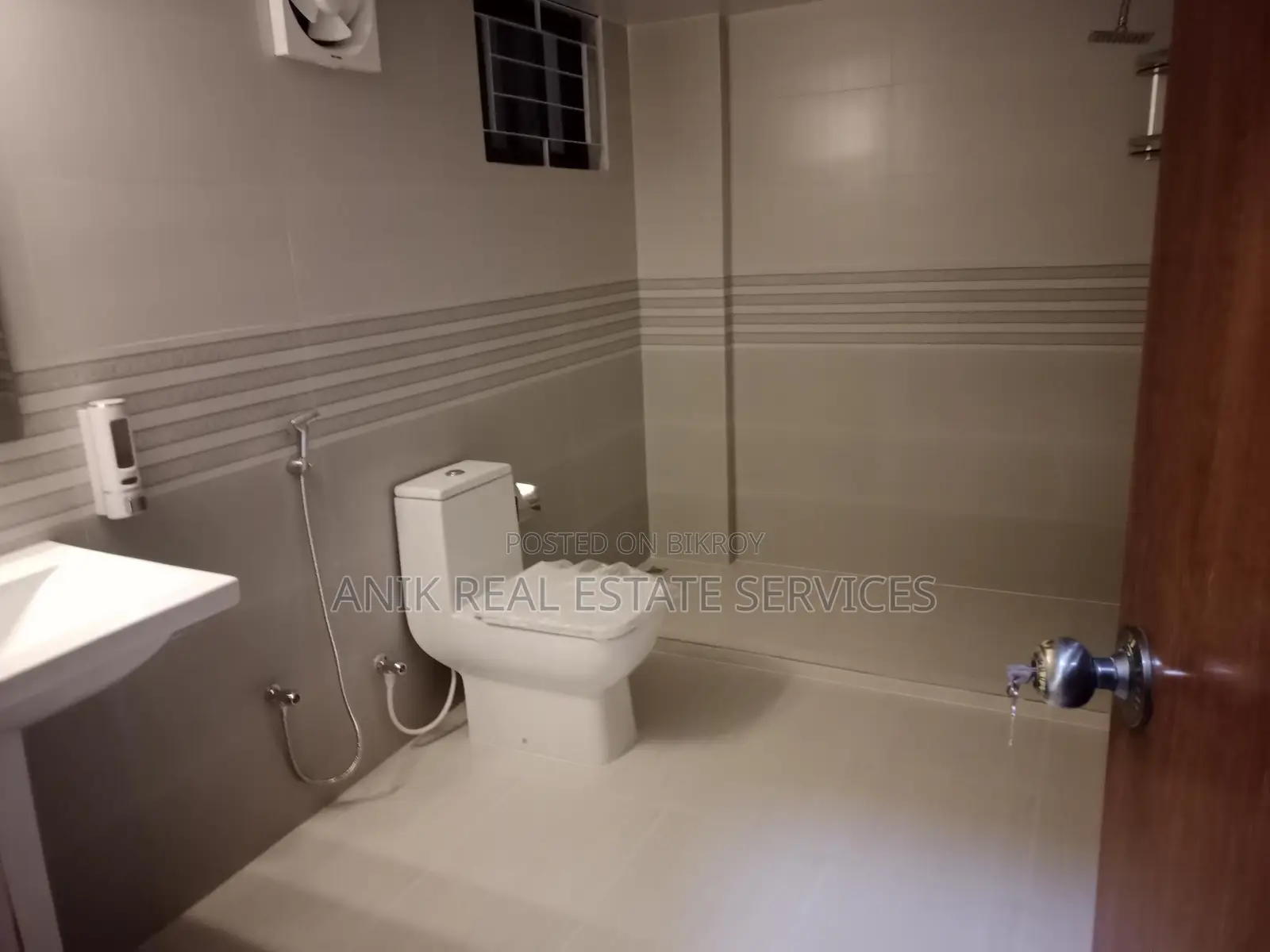 4000 Sft Semi Farnised Office Space Rent In Gulshan