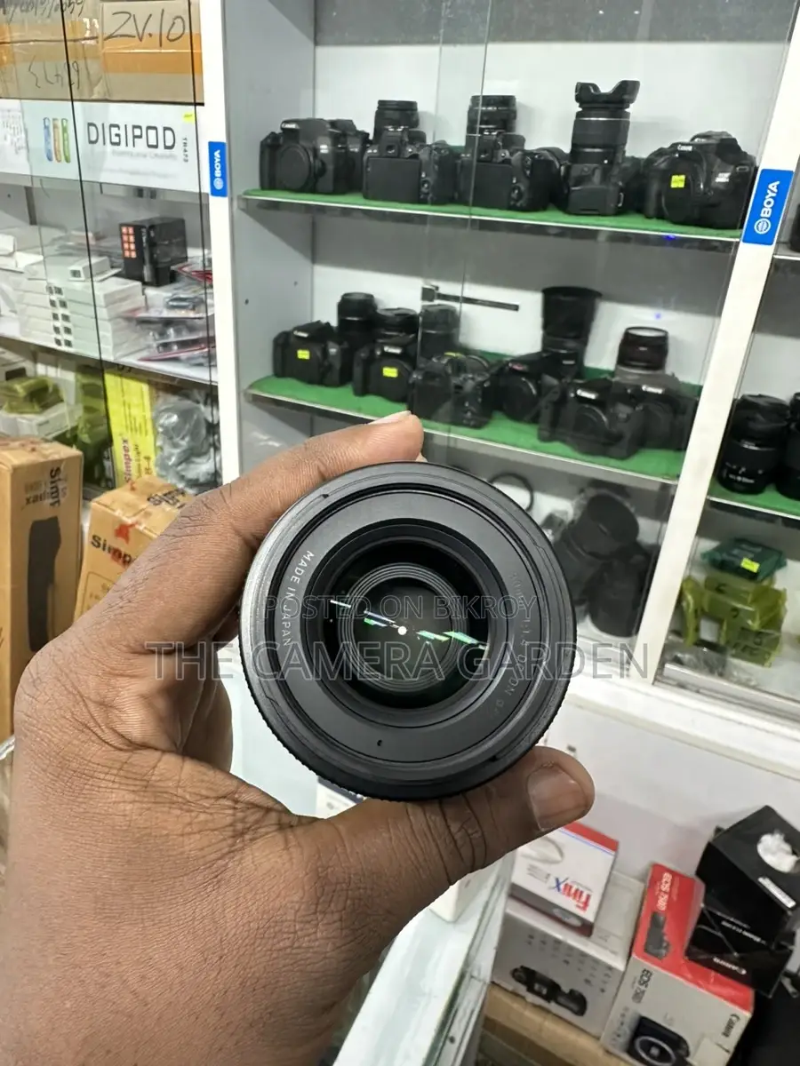 Sigma 30mm 1.4 DC DN Lens Sony