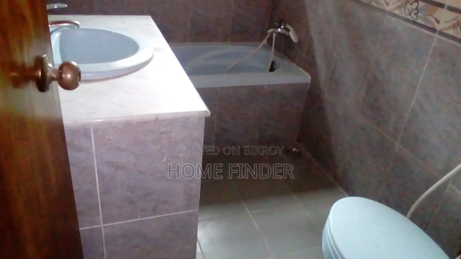 2800 Sqft 4bed Unfurnished Apartment Rent in Gulshan