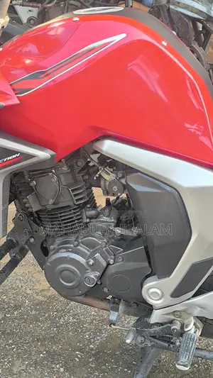 Yamaha 2018 Red