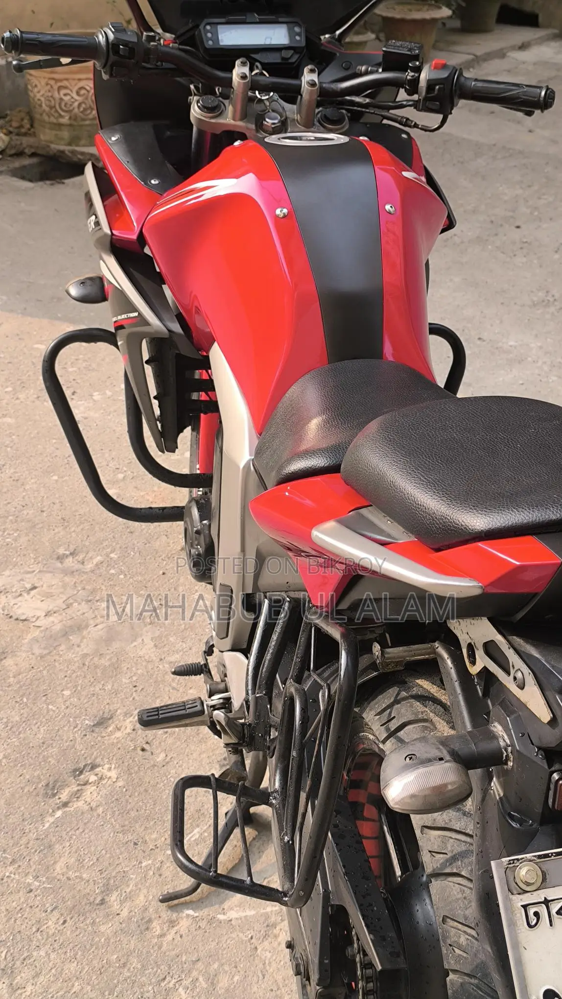 Yamaha 2018 Red