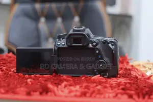 Canon 80D Body