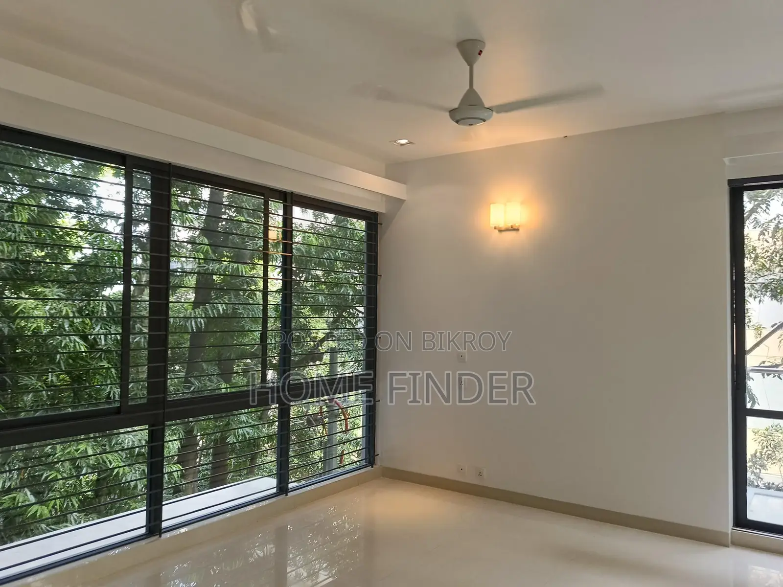 গুলশান ডিপ্লোম্যাটিক জোনে সেমি ফার্নিশড (জিম ও পুলসহ) অ্যাপার্টমেন্ট ভাড়া হবে