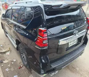 প্রাডো ভাড়ার জন্য