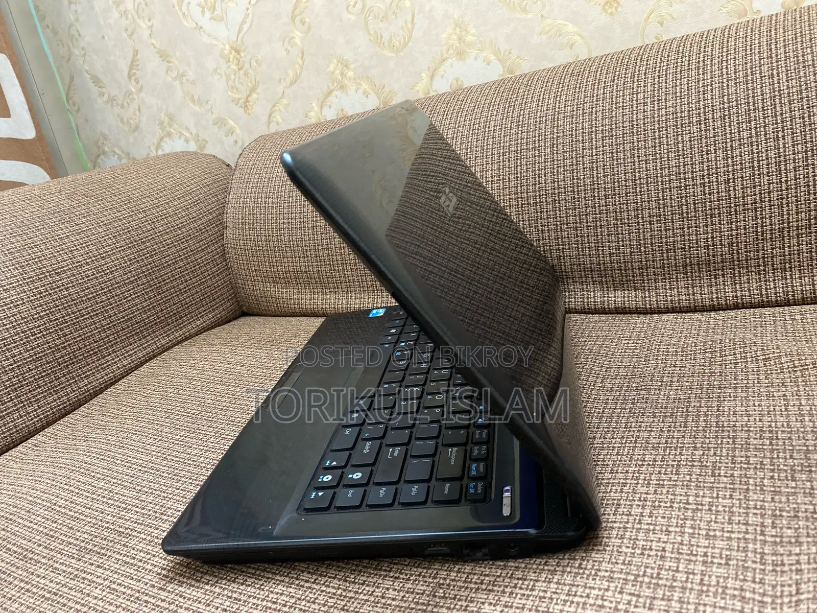 ASUS Core i3 Laptop//Super Fast Speed