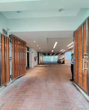 Fully Furnished Setup Commercial Floor Rent at Gulshan-1