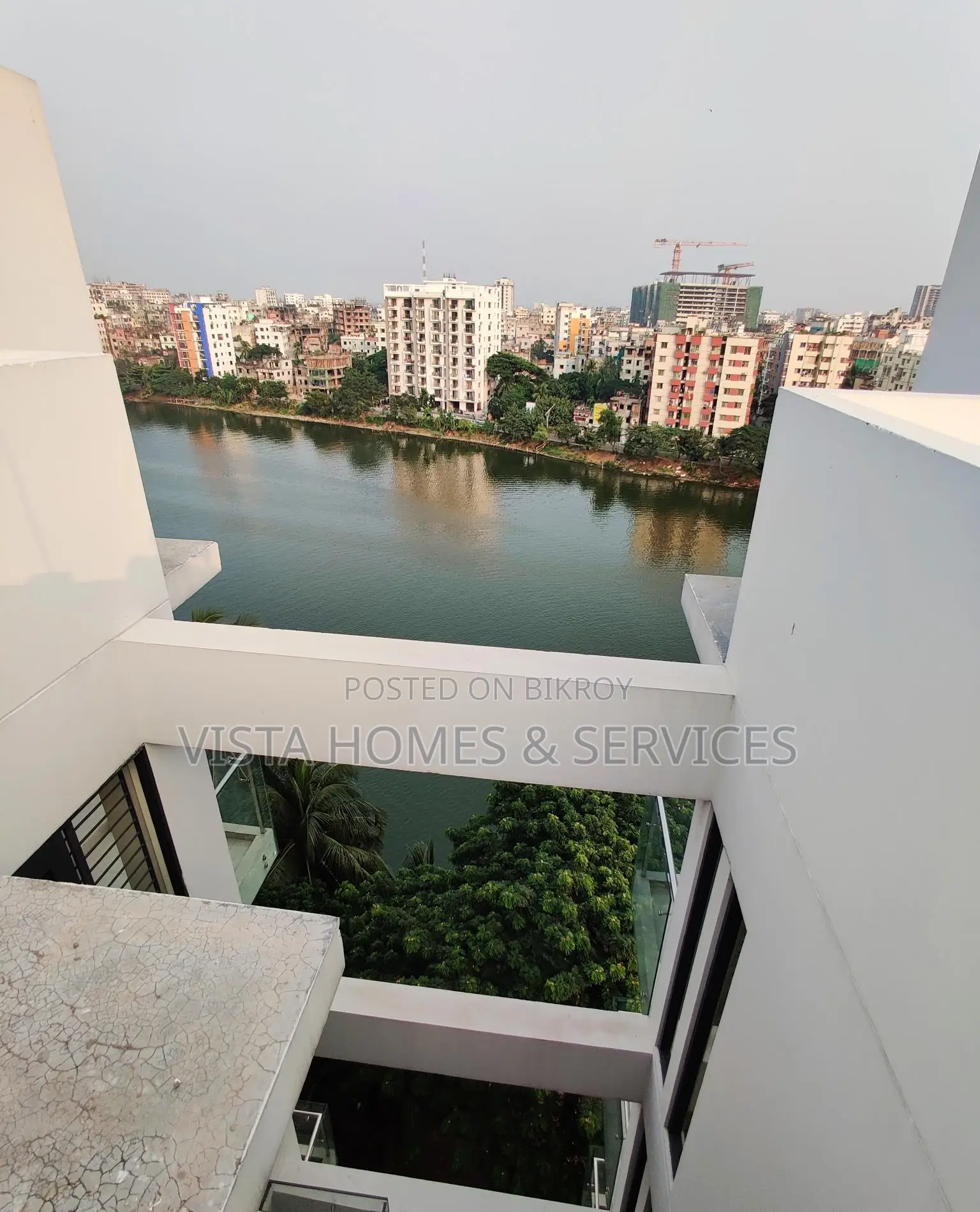 Fully Furnished Setup Commercial Floor Rent at Gulshan-1
