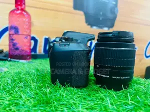 Canon 1300D 18-55 kit lens