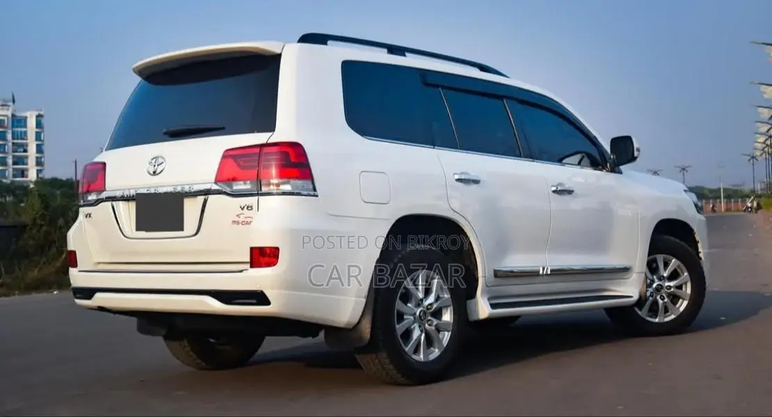 Toyota Land Cruiser V8 VX LIMITED 2017