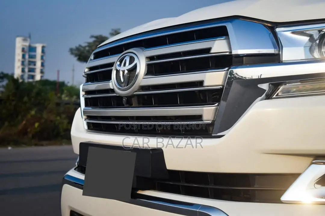 Toyota Land Cruiser V8 VX LIMITED 2017