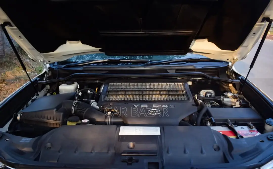 Toyota Land Cruiser V8 VX LIMITED 2017