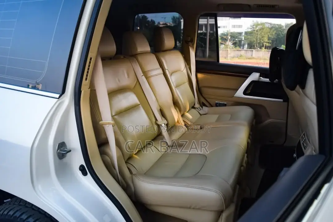 Toyota Land Cruiser V8 VX LIMITED 2017