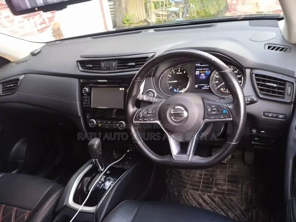 Nissan X-Trail For Rent