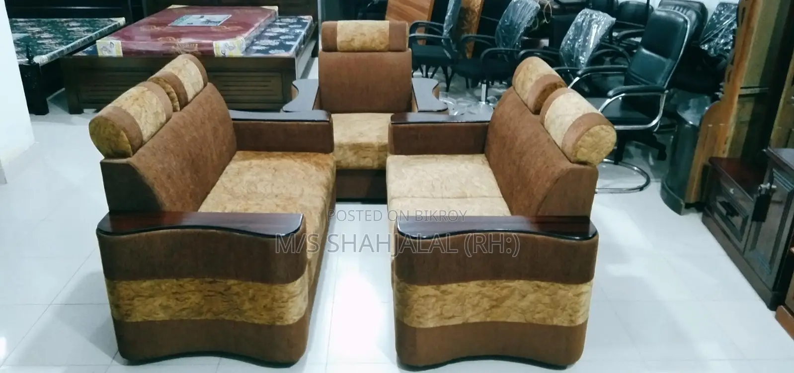 সোফা সেট ভি হাতা ৫সিটি২+২+১