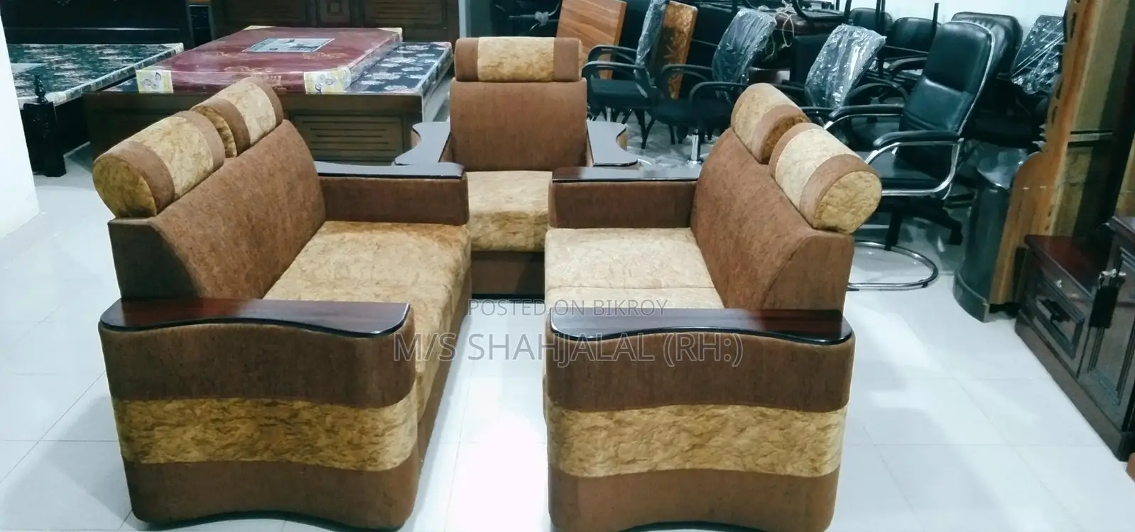 সোফা সেট ভি হাতা ৫সিটি২+২+১