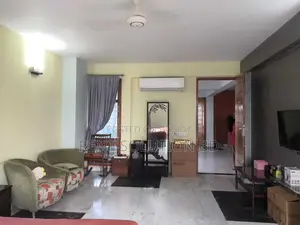 বারিধারায় ভাড়ার জন্য ৪ বেডের একটি উপযুক্ত ডুপ্লেক্স অ্যাপার্টমেন্ট