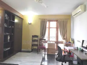 বারিধারায় ভাড়ার জন্য ৪ বেডের একটি উপযুক্ত ডুপ্লেক্স অ্যাপার্টমেন্ট