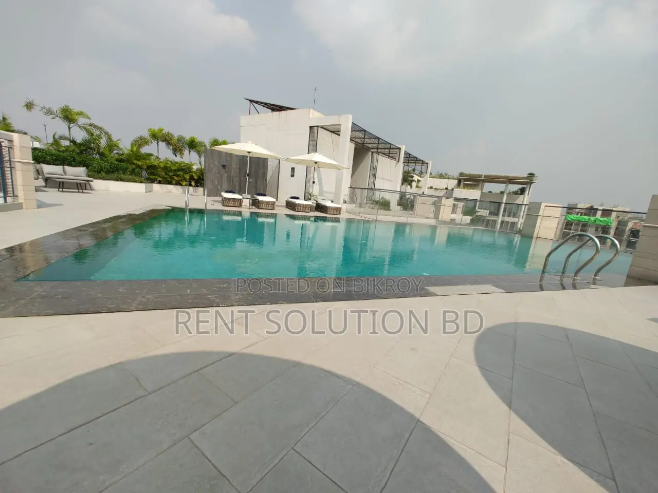 Commodious 4,600 Sq Ft Luxury Apartment For Rent in Gulshan