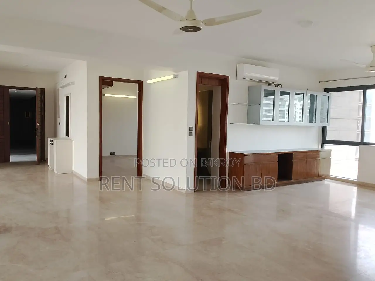 Commodious 4,600 Sq Ft Luxury Apartment For Rent in Gulshan