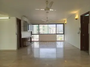 Commodious 4,600 Sq Ft Luxury Apartment For Rent in Gulshan
