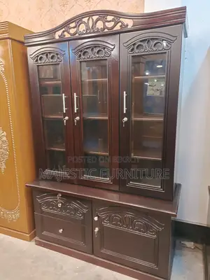 SHOWCASE 4 FEET MDF. M # 7311