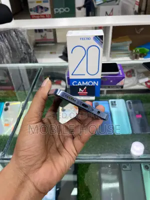 Tecno Camon 20 8/256 full box (ব্যবহৃত)