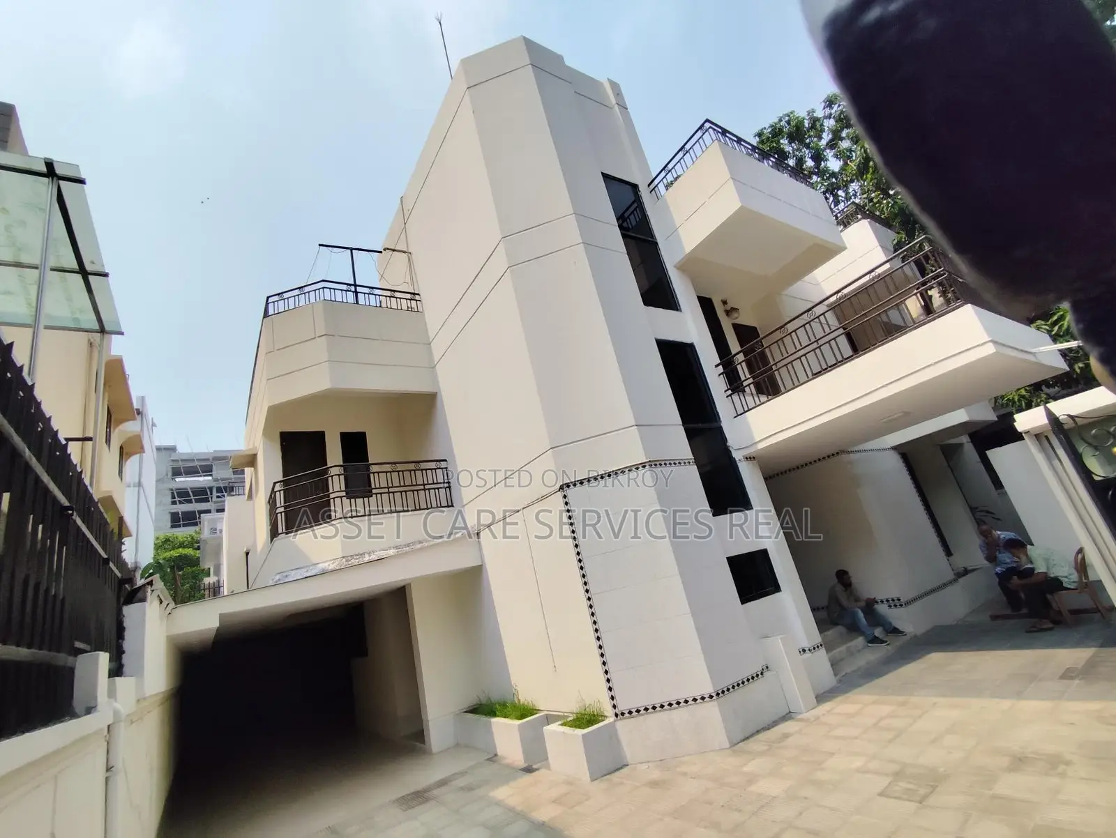 (5050-Sqft) Independent House Rent In Baridhara Diplomatic Zone