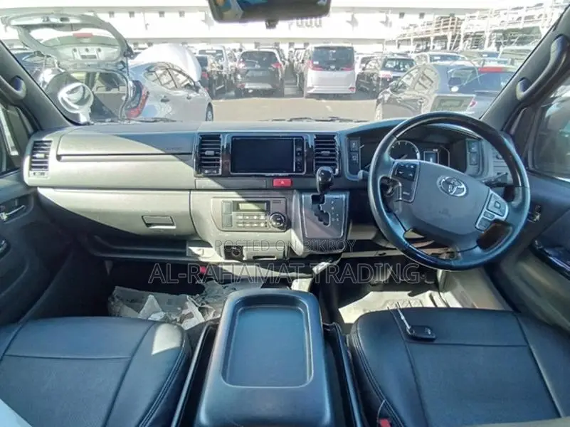 Toyota Hiace SGL DPS2 COBRA ED 2023