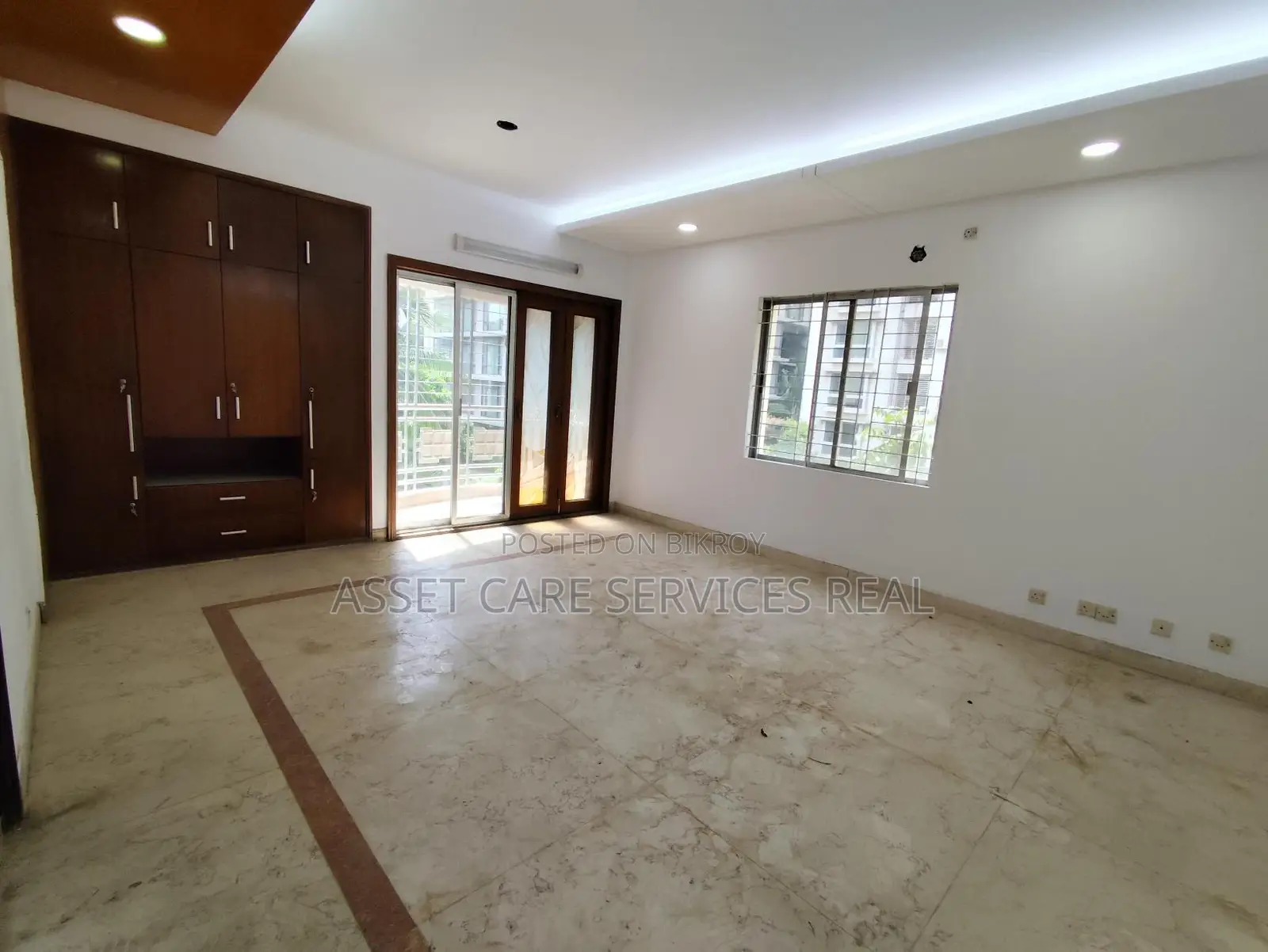 Luxury 4-Bedroom Unfurnished Apartment for Rent in Gulshan-2