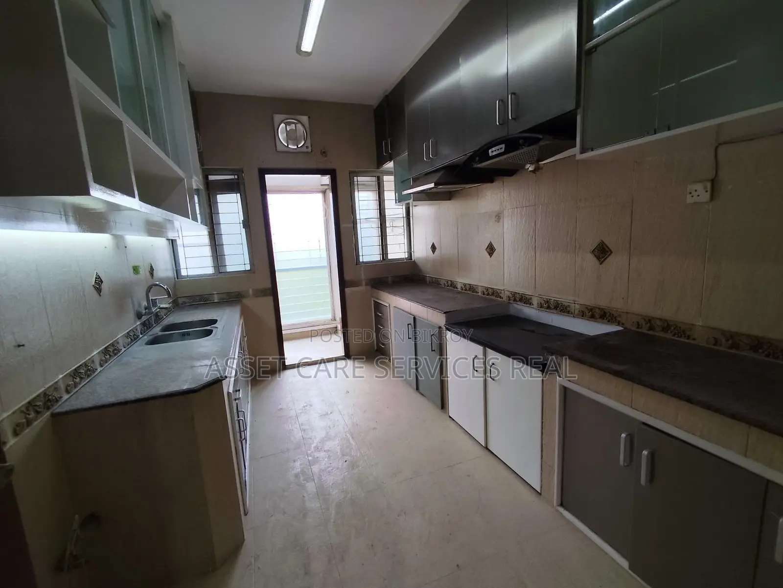 Luxury 4-Bedroom Unfurnished Apartment for Rent in Gulshan-2