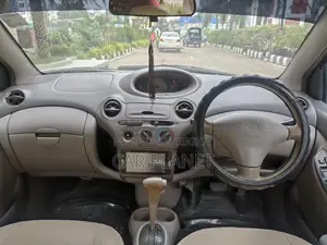 Toyota Platz SUPER FRESH 2000