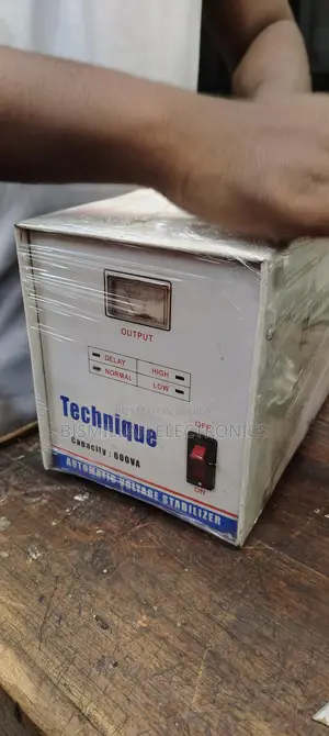 Voltage stabilizer 1000 VA
