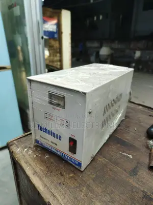 Voltage stabilizer 1000 VA