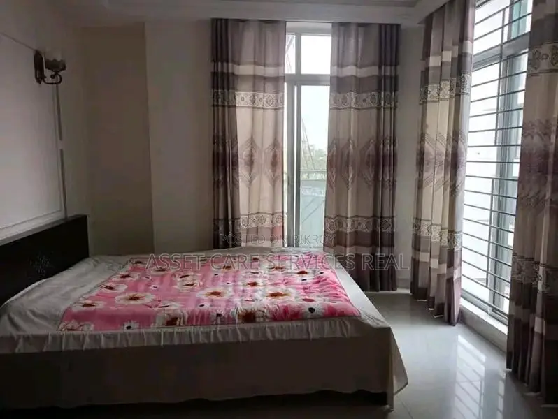 নর্থ গুলশানে জিম ও সুইমিং সুবিধাসহ ফার্নিশড অ্যাপার্টমেন্ট ভাড়া