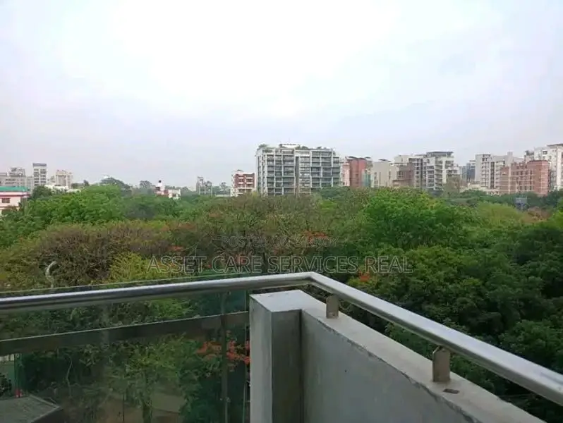নর্থ গুলশানে জিম ও সুইমিং সুবিধাসহ ফার্নিশড অ্যাপার্টমেন্ট ভাড়া