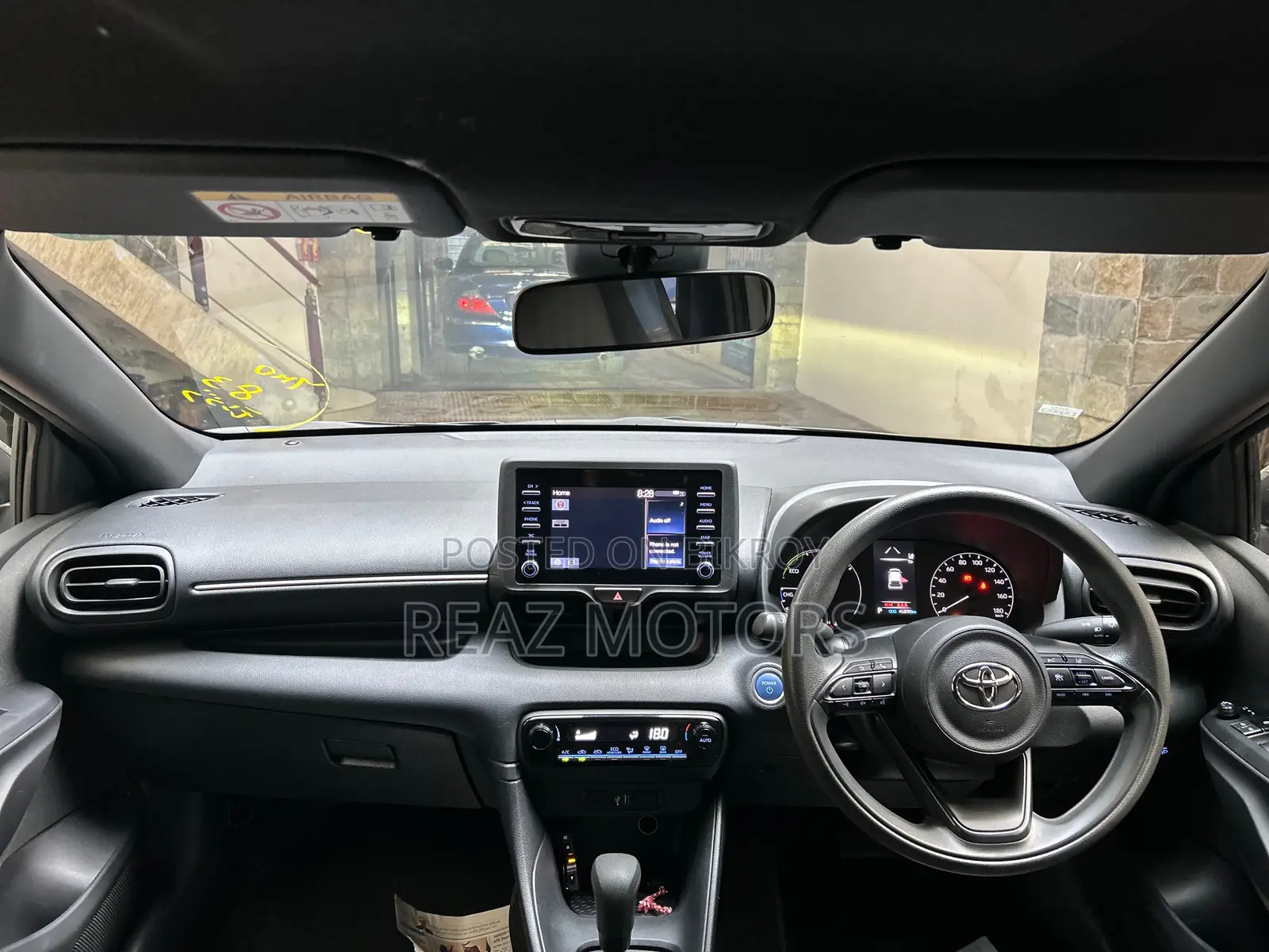 Toyota Yaris G PKG BRONZE / 2020
