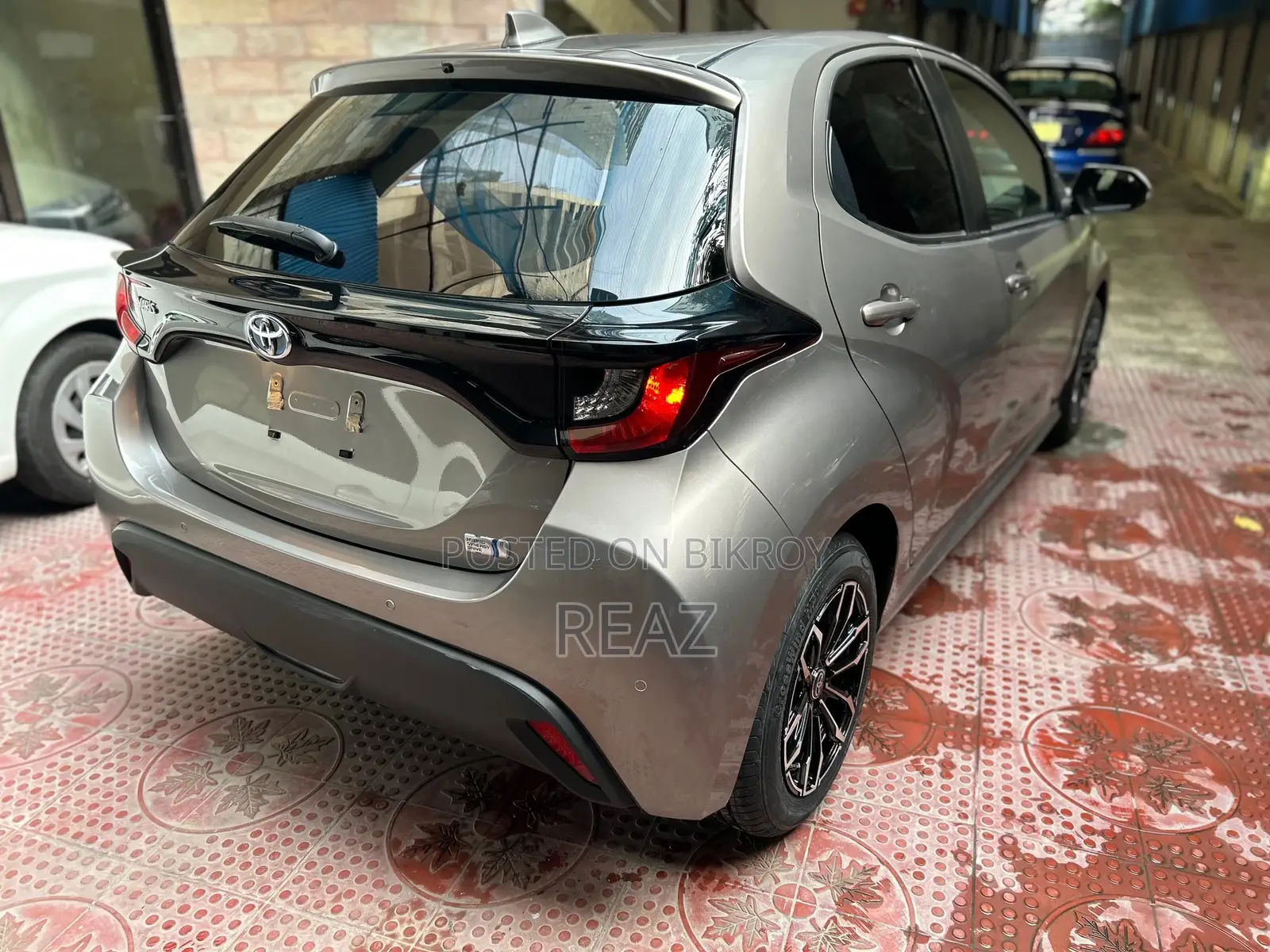টয়োটা ইয়ারিস জি প্যাকেজ ব্রোঞ্জ / ২০২০