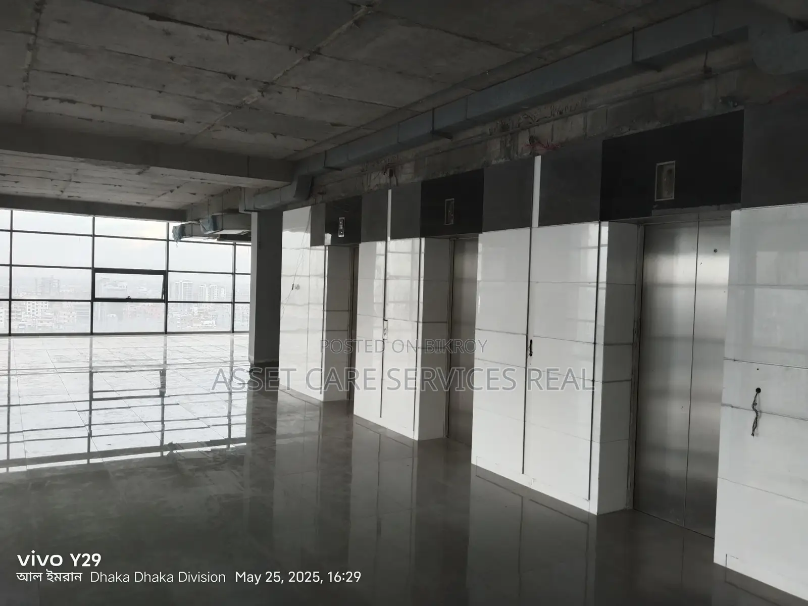 3050 Sqf Commercial Space Rent @ Gulshan Avenue.