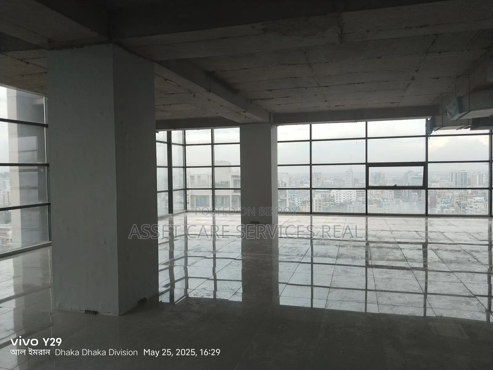 3050 Sqf Commercial Space Rent @ Gulshan Avenue.