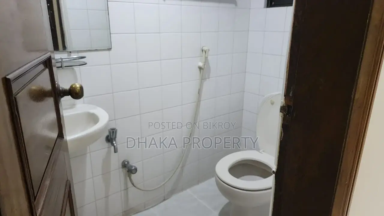 গুলশান-২ এ ৪ বেডরুমের (৩২০০ বর্গফুট) বিলাসবহুল অ্যাপার্টমেন্ট ভাড়া